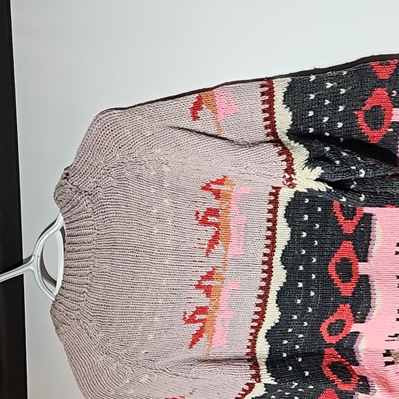 Rare Peruvian Handmade Wool Sweater - Picture 4 of 5